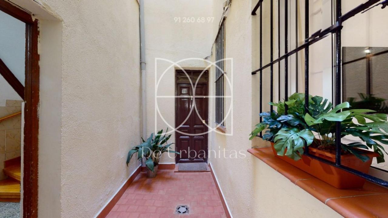 Cozy Apartment In Malasana For 4 Pax - Velarde Madrid Buitenkant foto